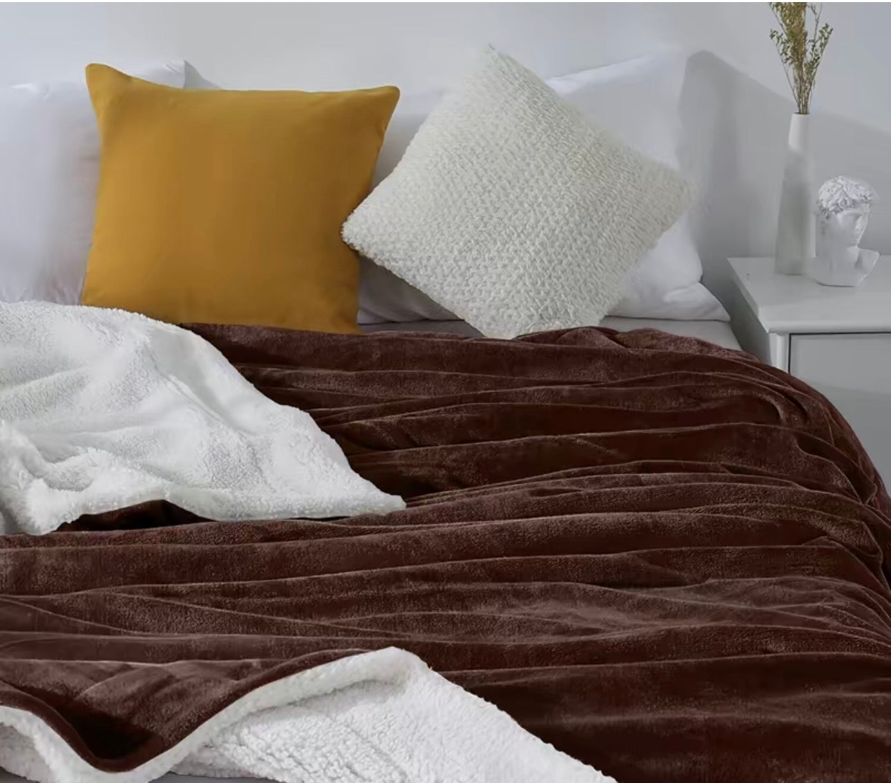 Luxury Sherpa Fleece Throw Blanket | Dual-Layer Plush Comfort